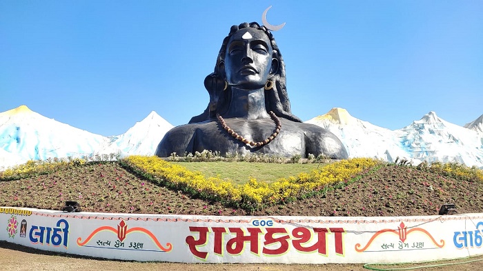લાઠીમાં રામકથા : શિવમૂર્તિ અને હિમાલયનું આકર્ષણ