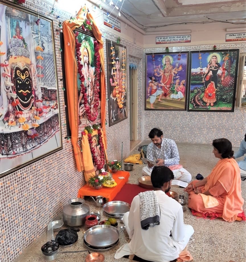 શિવકુંજ આશ્રમ જાળિયા ખાતે ગુરુપૂર્ણિમા ઉજવણી