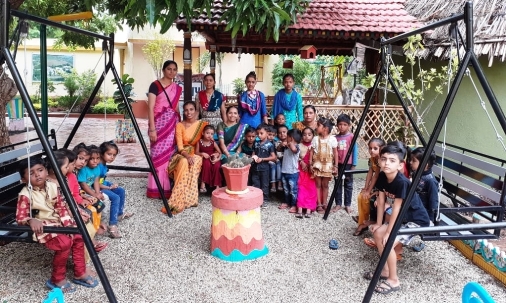 આંગણવાડીના બાળકોનો પ્રવાસ