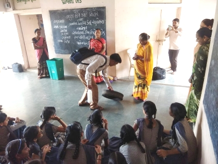 સણોસરામાં મચ્છર સામે જાગૃતિ નાટક