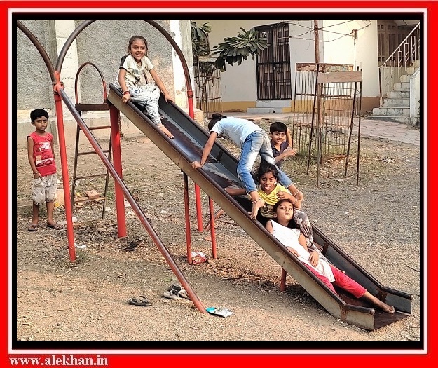 લપસણીઓ જિવંત થઈ...